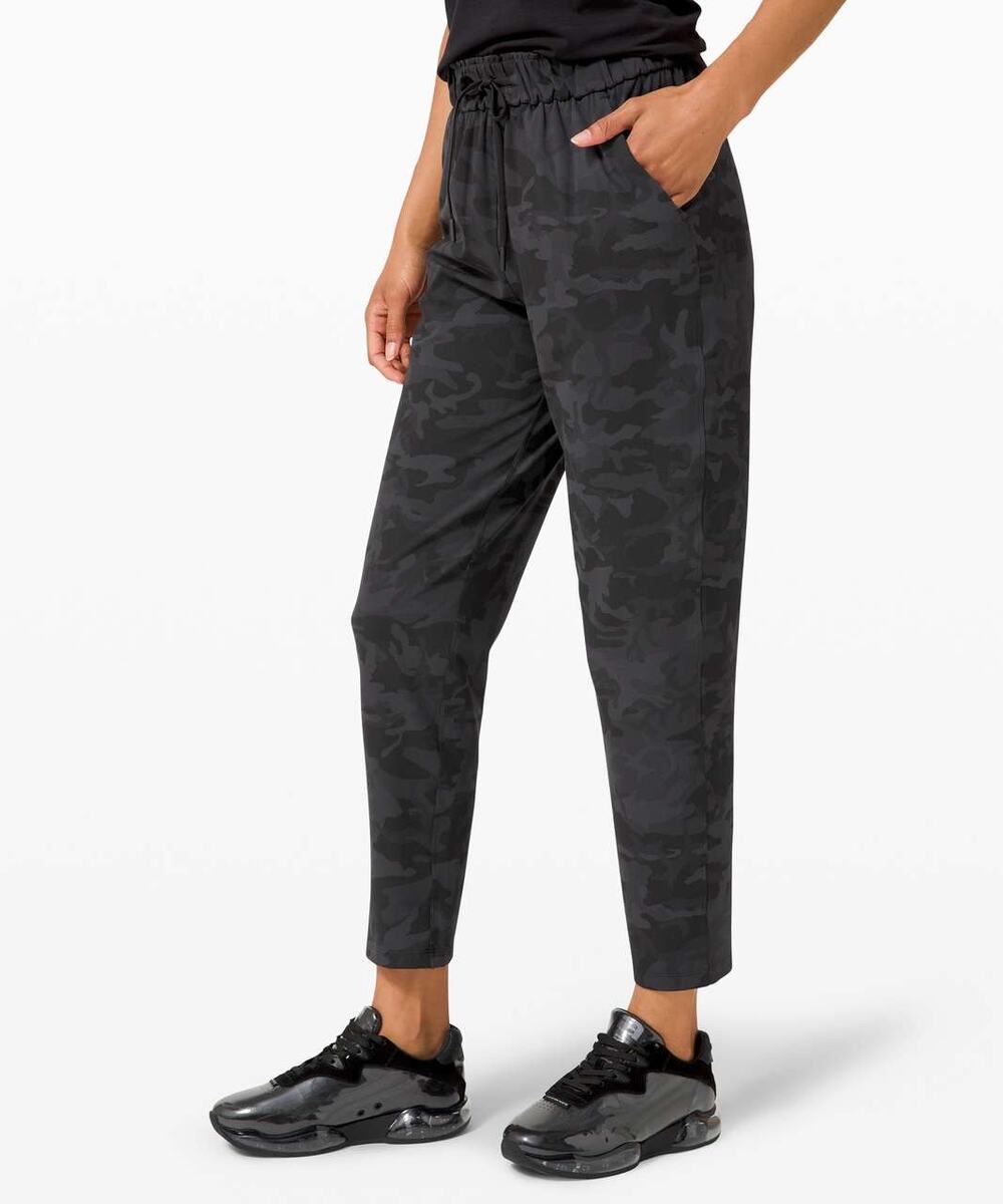 Lululemon Keep Moving Pant 7/8 High-Rise Incognito Camo Grey Size 4 W5DBDS